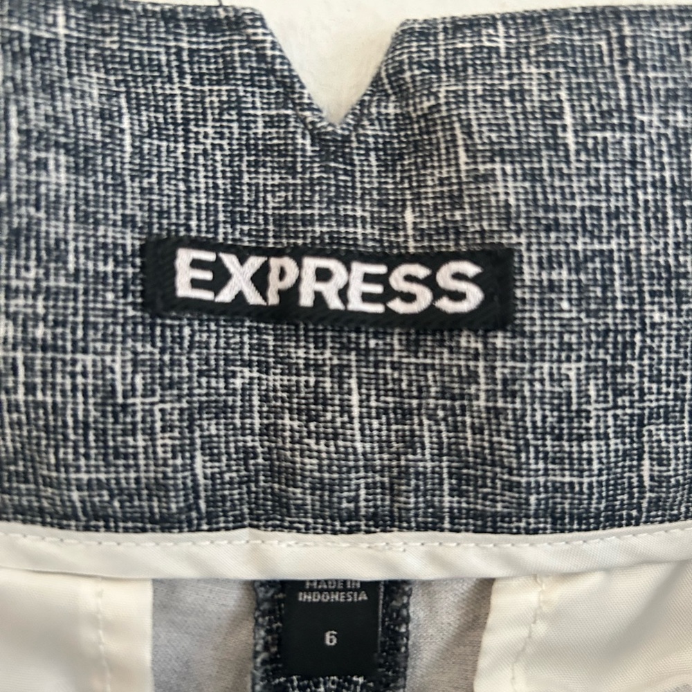 Express Black White Textured Cuffed Dress Shorts Size 6 - Picture 5 of 9